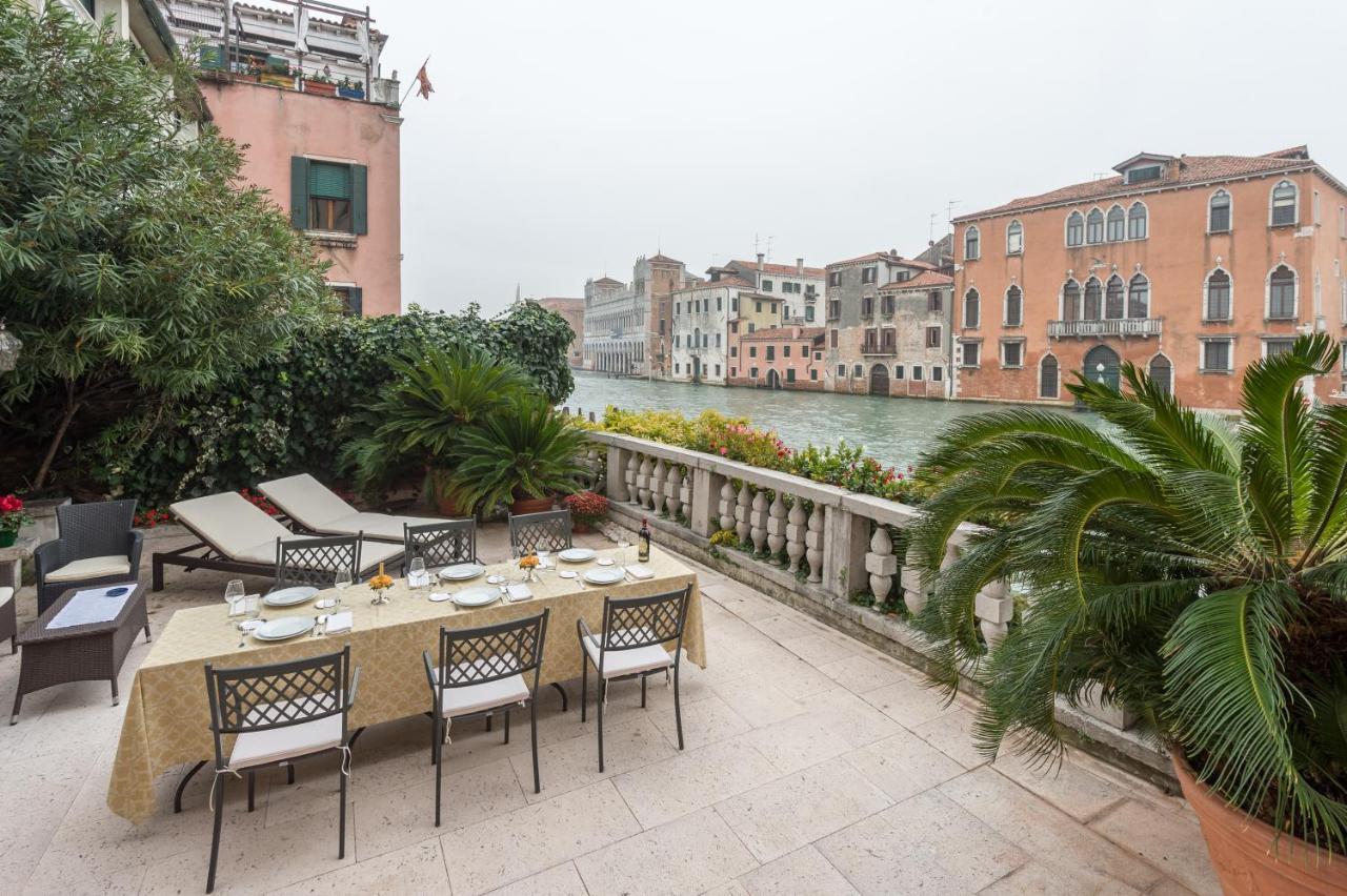 Ca' Dei Cuori On The Grand Canal Βενετία Εξωτερικό φωτογραφία