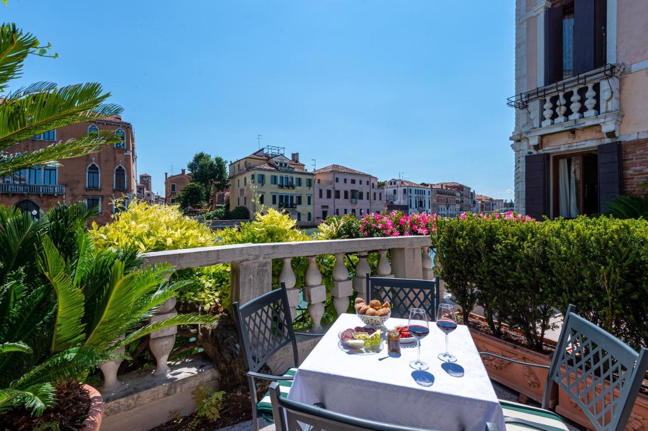 Ca' Dei Cuori On The Grand Canal Βενετία Εξωτερικό φωτογραφία