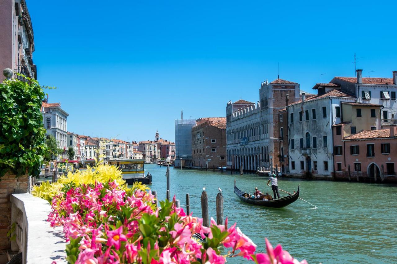 Ca' Dei Cuori On The Grand Canal Βενετία Εξωτερικό φωτογραφία